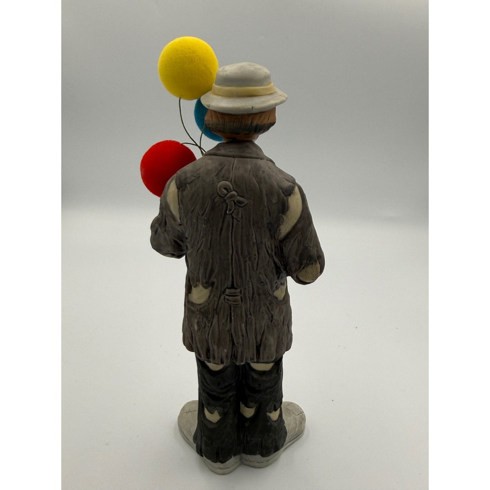 Vintage Flambro Emmett Kelly Jr Clown Figurine Multicolor Weary Willie Balloons - Picture 3 of 5